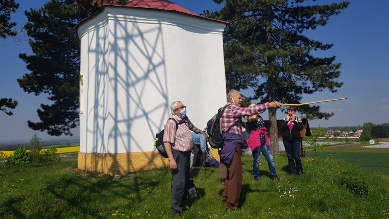 u kaple Čtrnácti sv.pomocníků