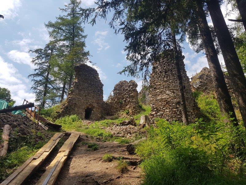 hrad Vršatec