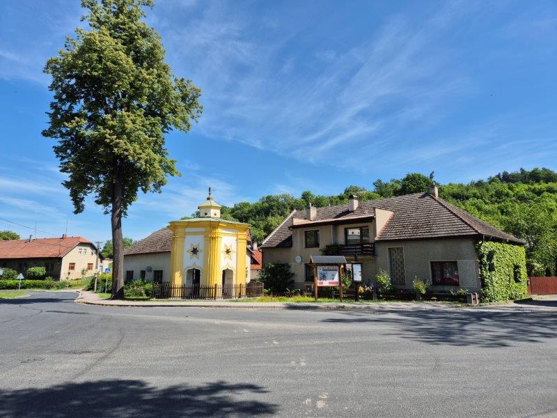 kaple sv. Jana Nepomuckého Běstvina